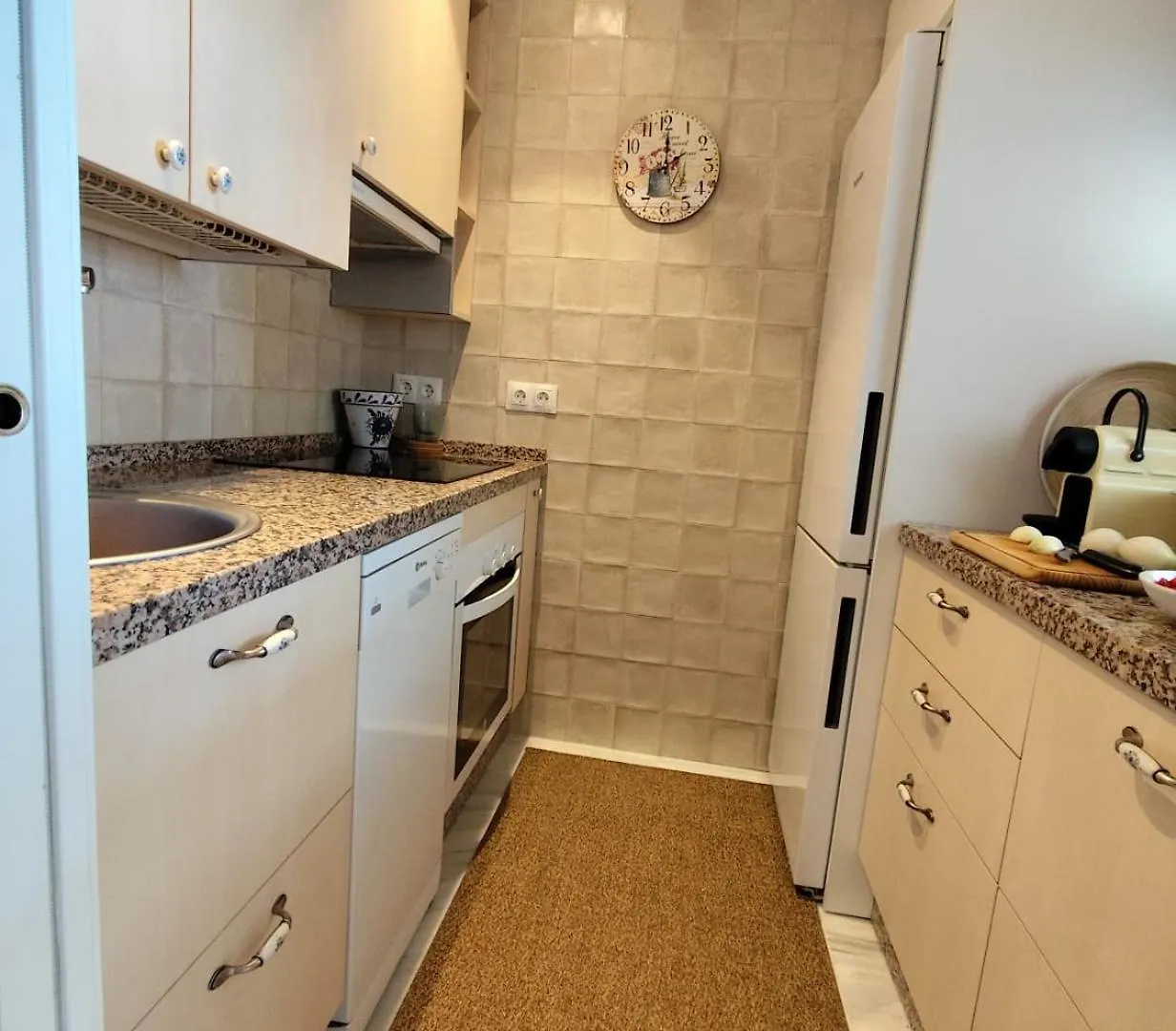 Apartamento La Roca Rental, 1 Dormitorio Confort Con Vistas Al Mar トレモリノス